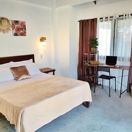 Yas Villas Homestay General Luna  Eksteriør billede